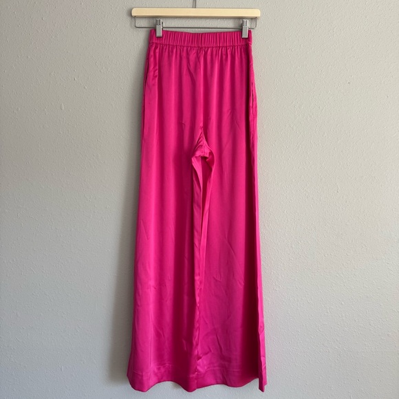 Lucy’s Whims x The Drop Pink Satin 2-Piece Set - XS - Picture 5 of 10